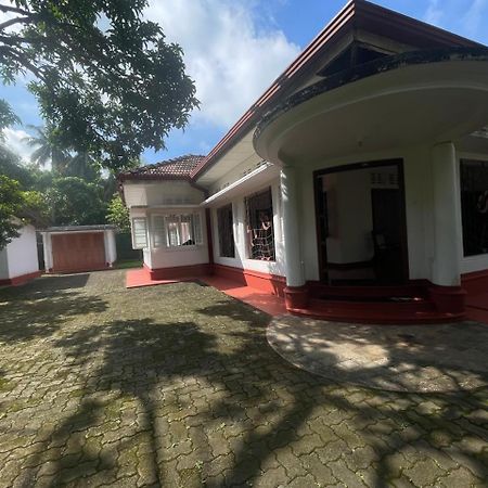 Aspire Leisure Home Ambalangoda  Exterior photo