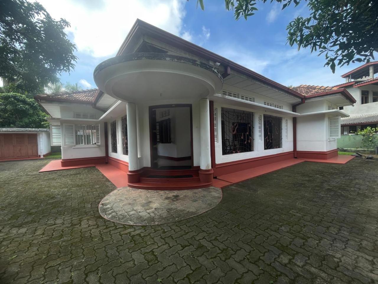 Aspire Leisure Home Ambalangoda  Exterior photo